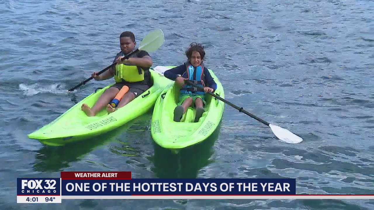 Chicagoans seek refuge on the lakefront as heat index tops 100