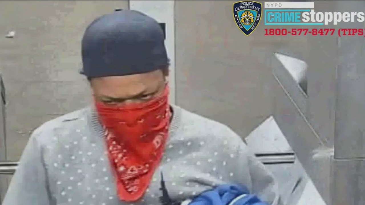 Asian man attacked in Manhattan