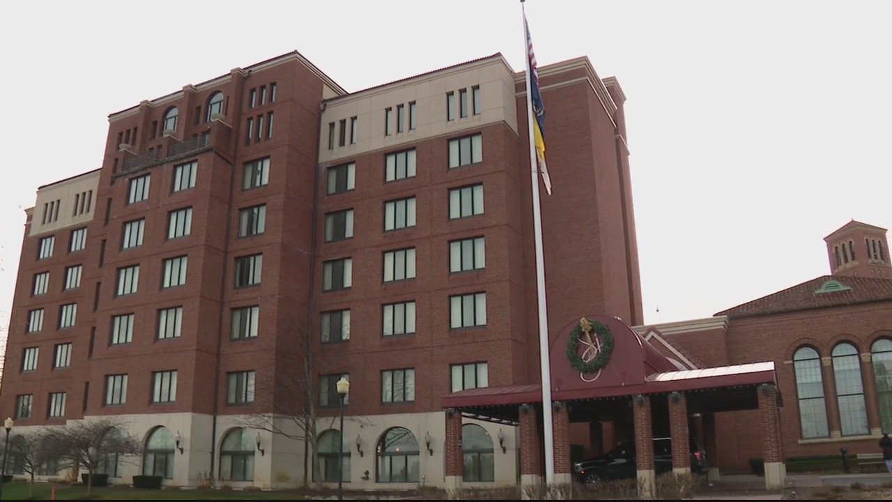 Coronavirus creates desperate times for Michigan hotels
