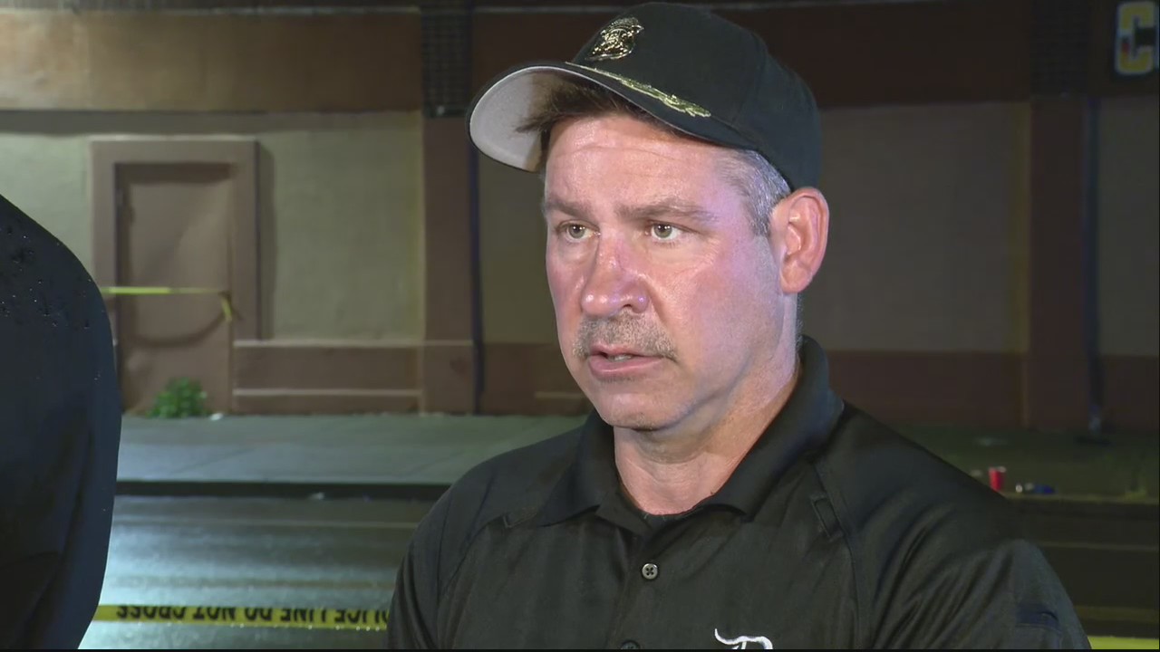 6 shot, 1 killed by gunfire at banquet hall in Detroit