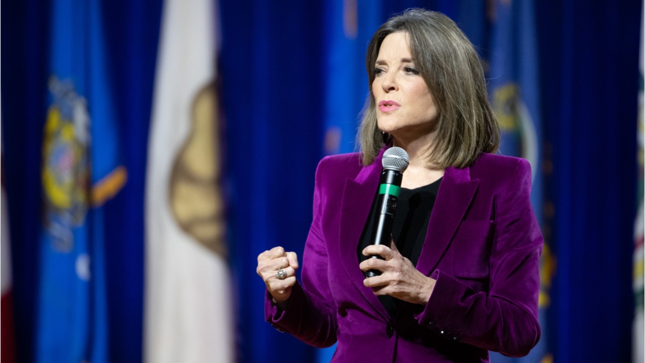 Marianne Williamson suspends 2020 presidential campaign