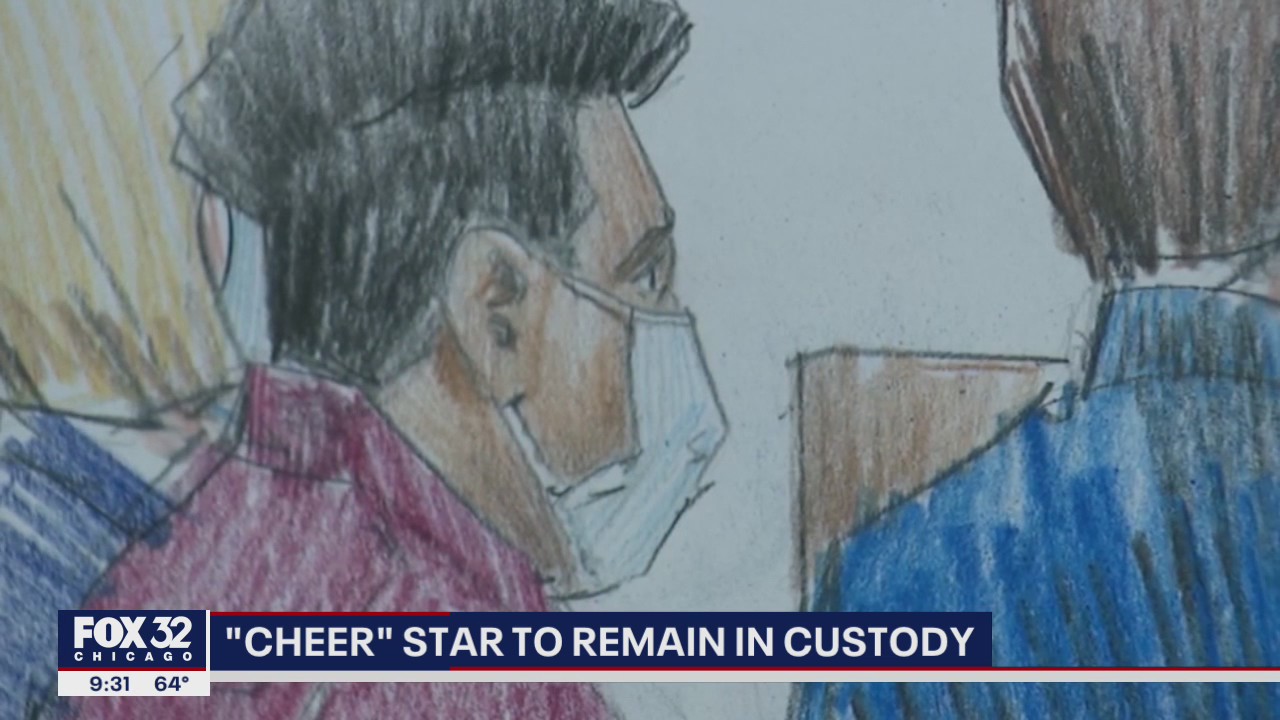 'Cheer' star Jerry Harris to remain in federal custody, could face new charges