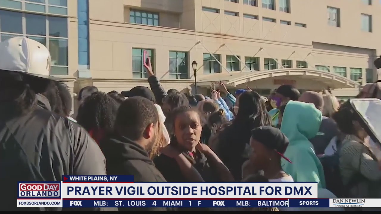 Prayer vigil outside hospital for DMX
