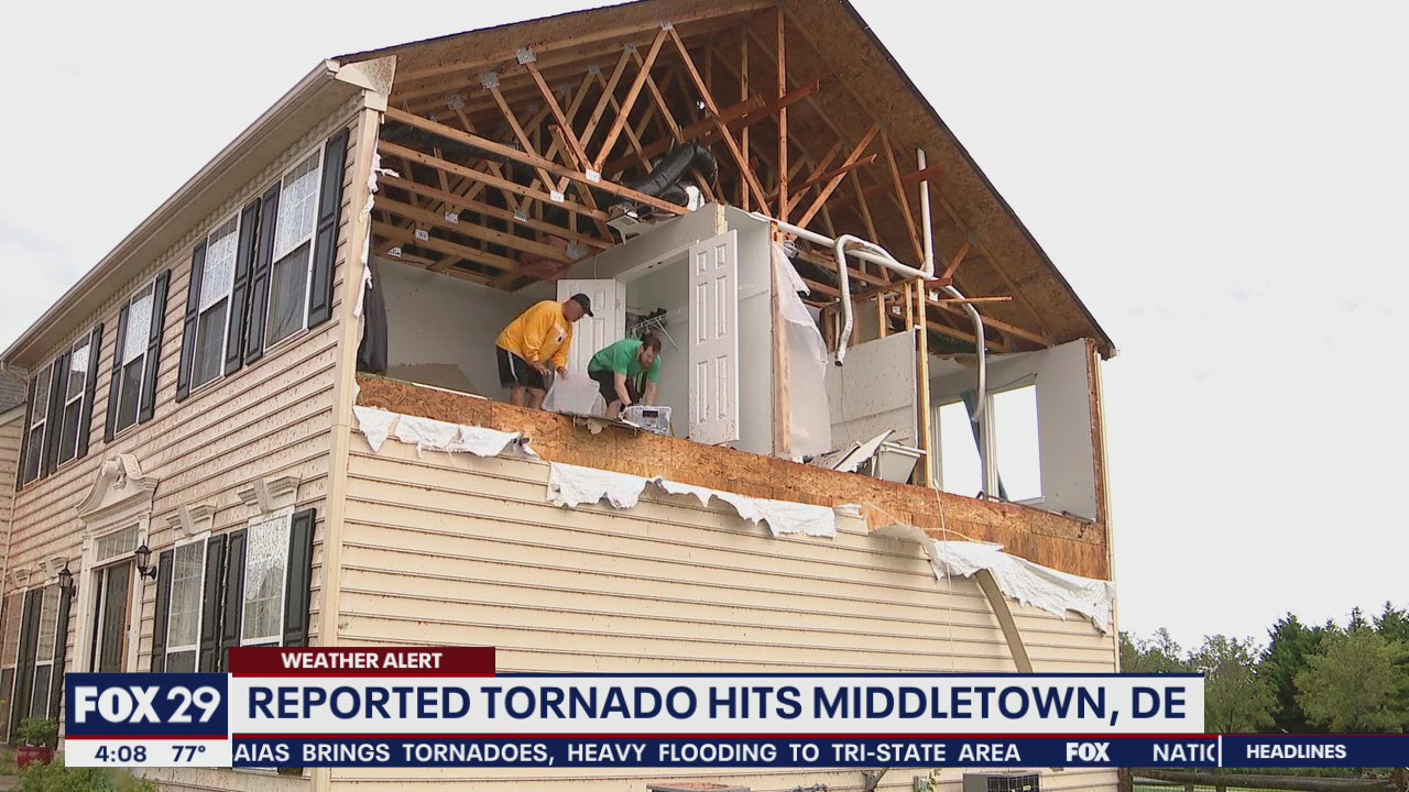 Mother, 2 young children safe after Middletown home ripped apart by strong winds