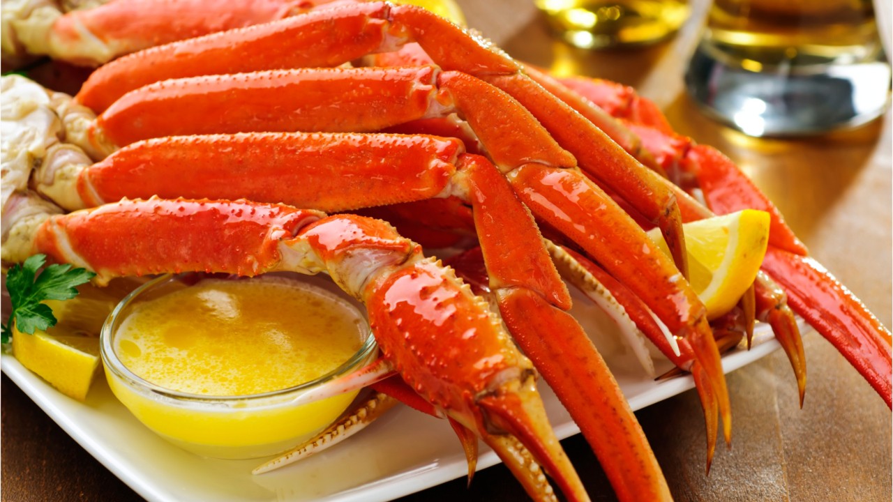 Mother, daughter arrested for allegedly stuffing $200 worth of crab legs in purse