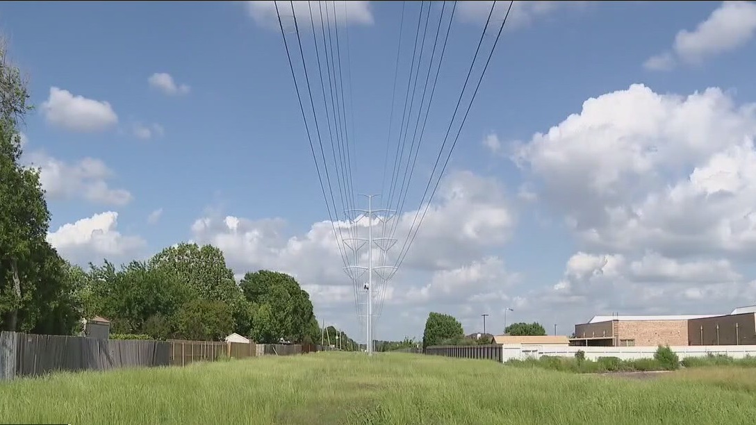 ERCOT requests Texans to conserve energy as power plants need repairs