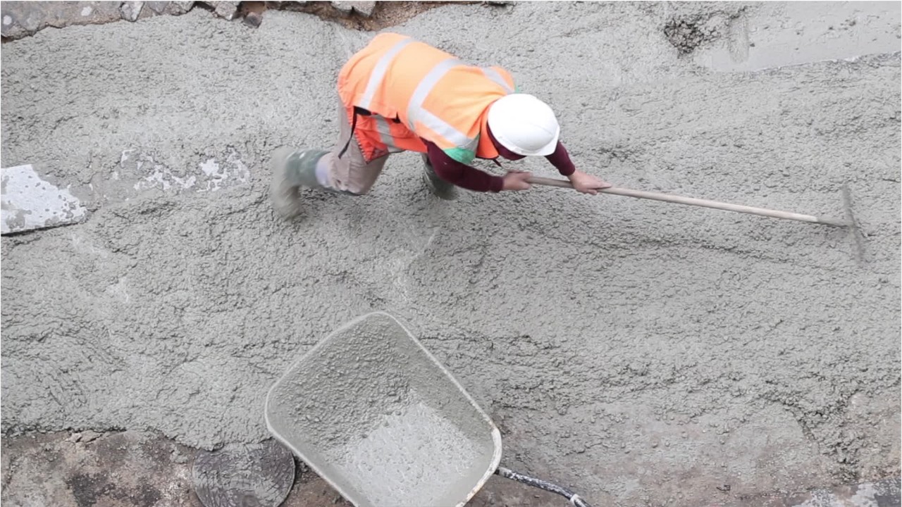 Paving company awards $10 million in holiday bonuses