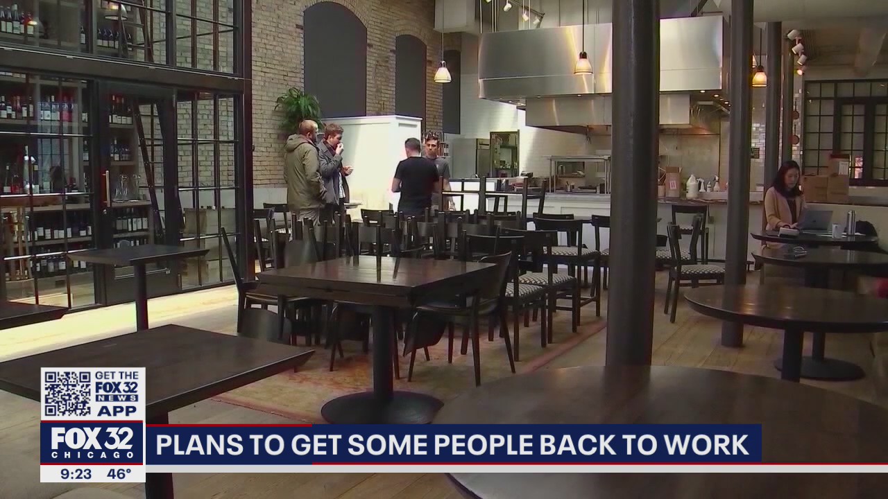 Restaurants, bars having trouble hiring staff as Illinois reopens