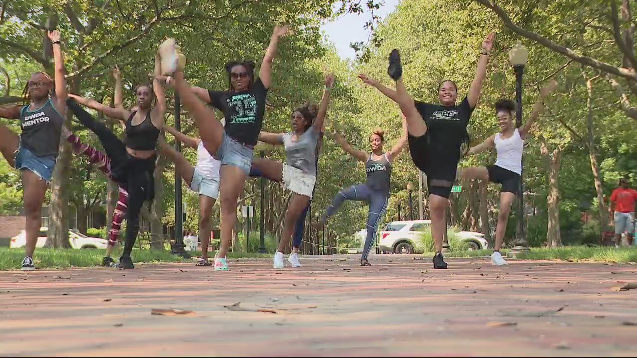 Detroit dance academy holds flood relief rally