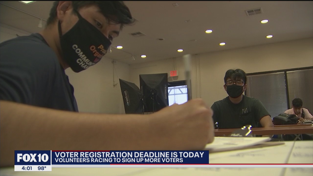 Volunteers in final push to sign up more voters amid voter registration deadline