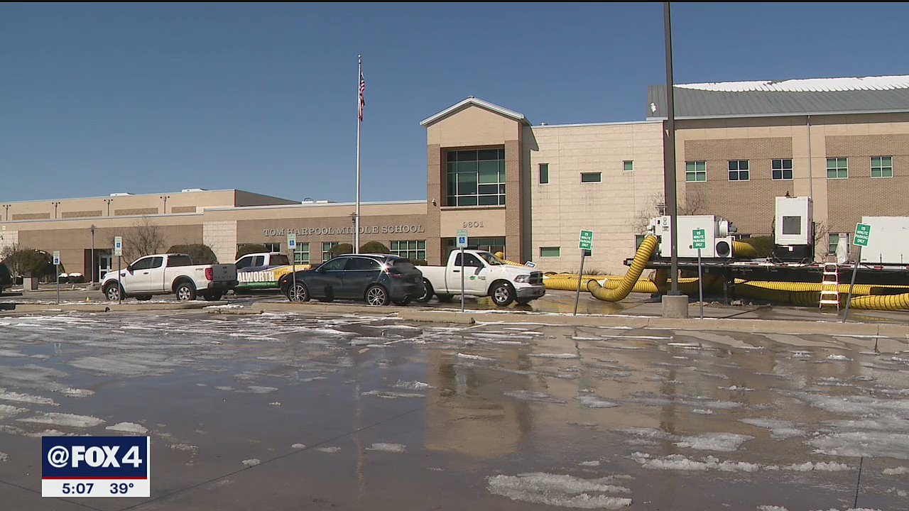 Some North Texas school districts cancel classes next week due to water-damaged buildings