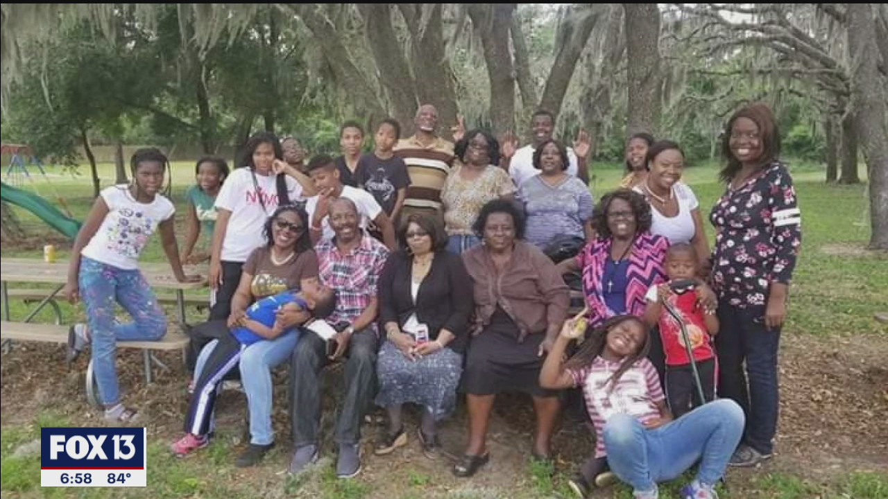 Woman's friends and family join her fight to find kidney