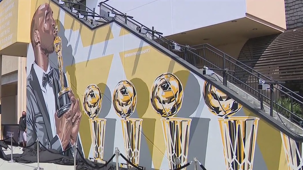 New Kobe Bryant mural unveiled in Hollywood
