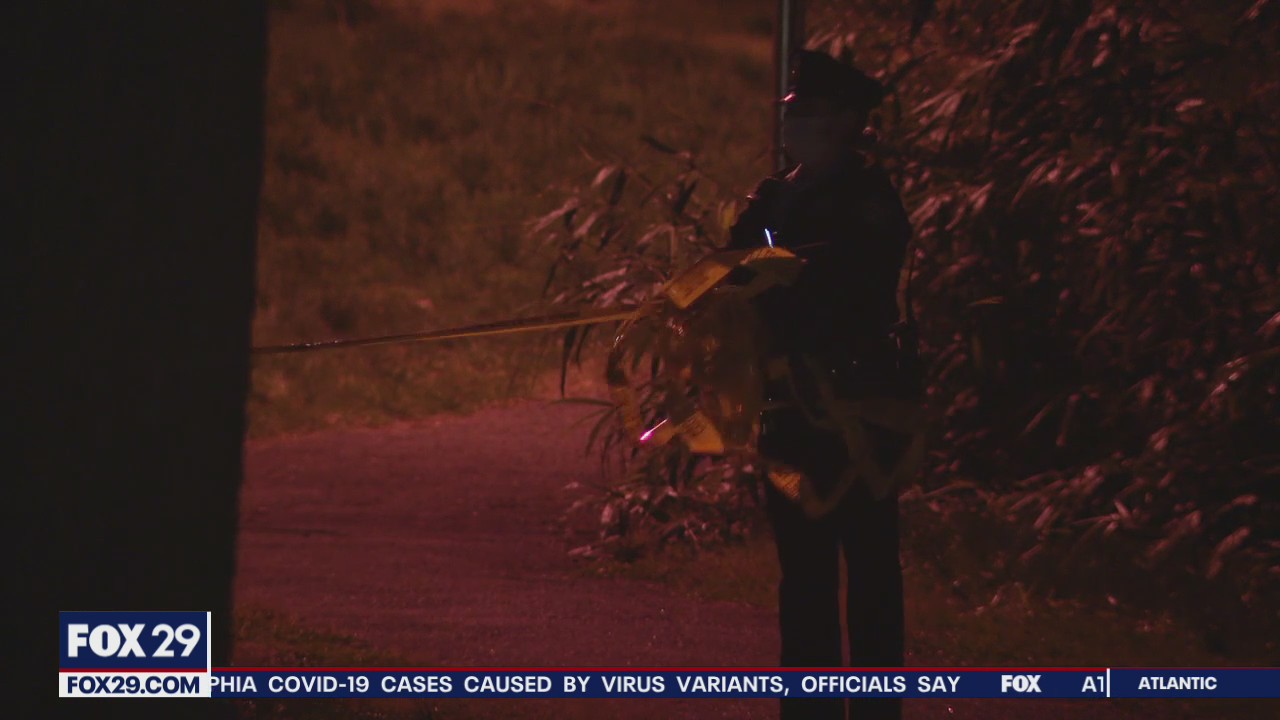 2 teens shot near rec center in Germantown, police say