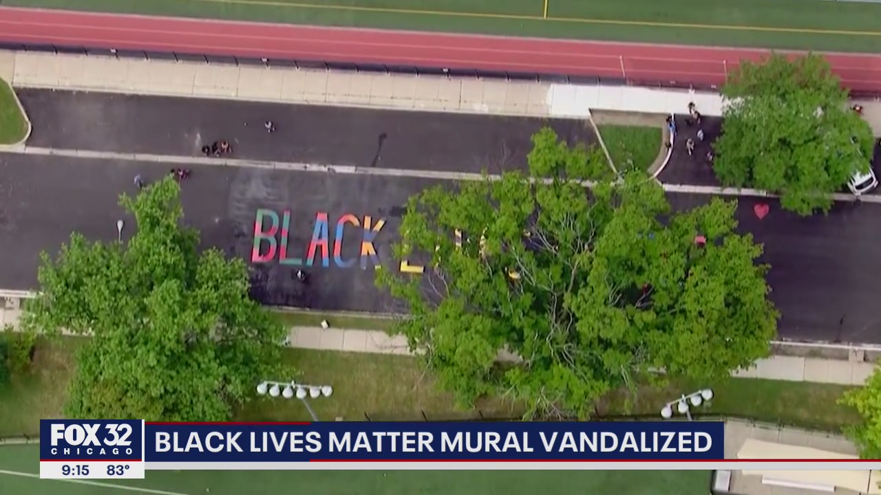 Vandals alter BLM mural in Oak Park to say 'All Lives Matter'