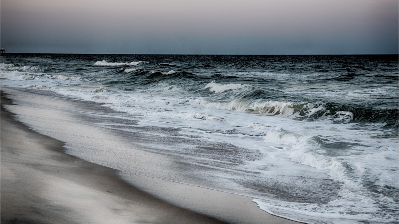 Meteorologist drowns in rough surf amid NWS warning