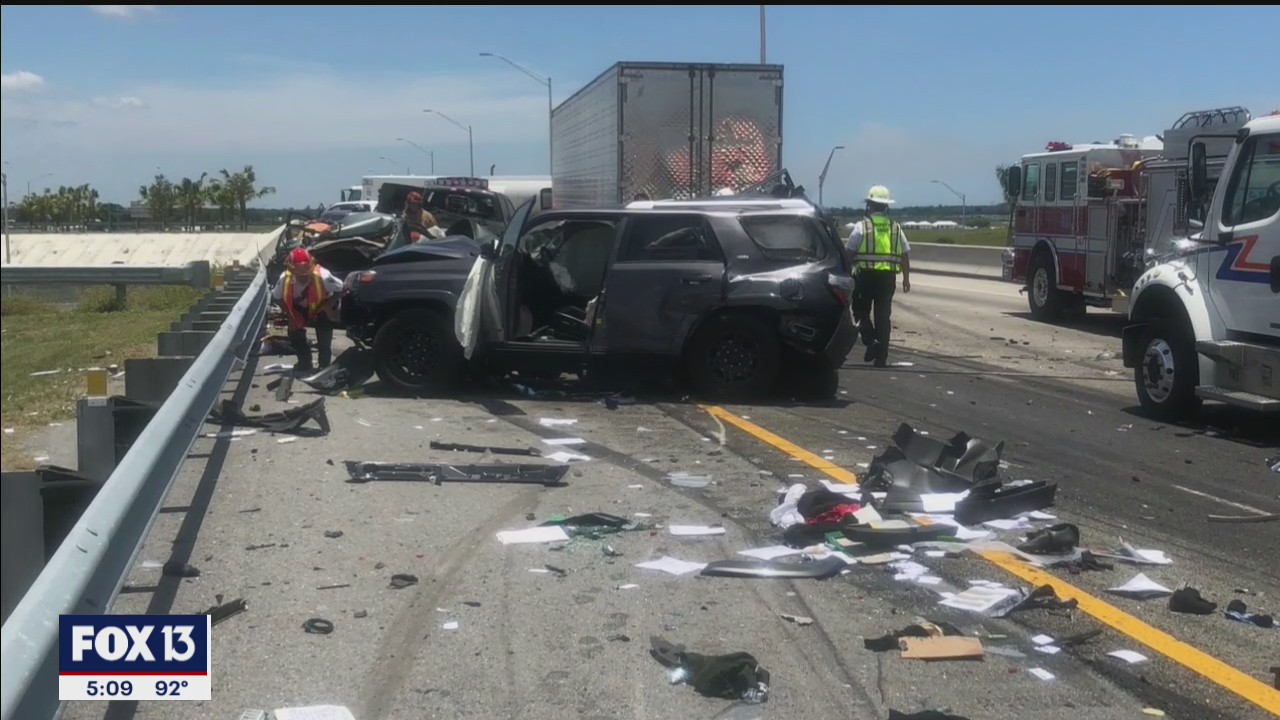 Crash kills 2 in Manatee County