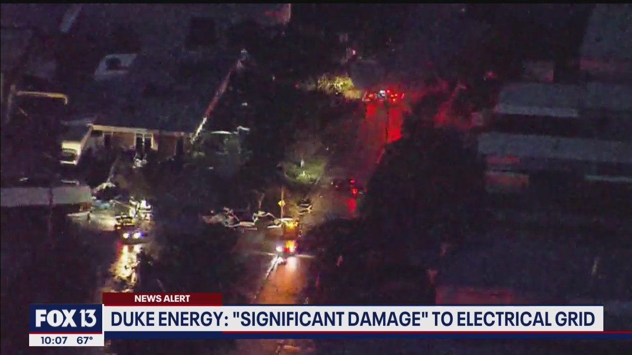 Only emergency lights visible in parts of Pinellas Park