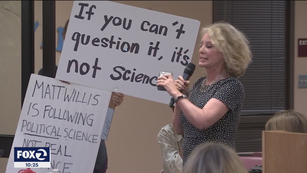 Anti-mask protesters at school board meetings outraged over student face-covering requirements