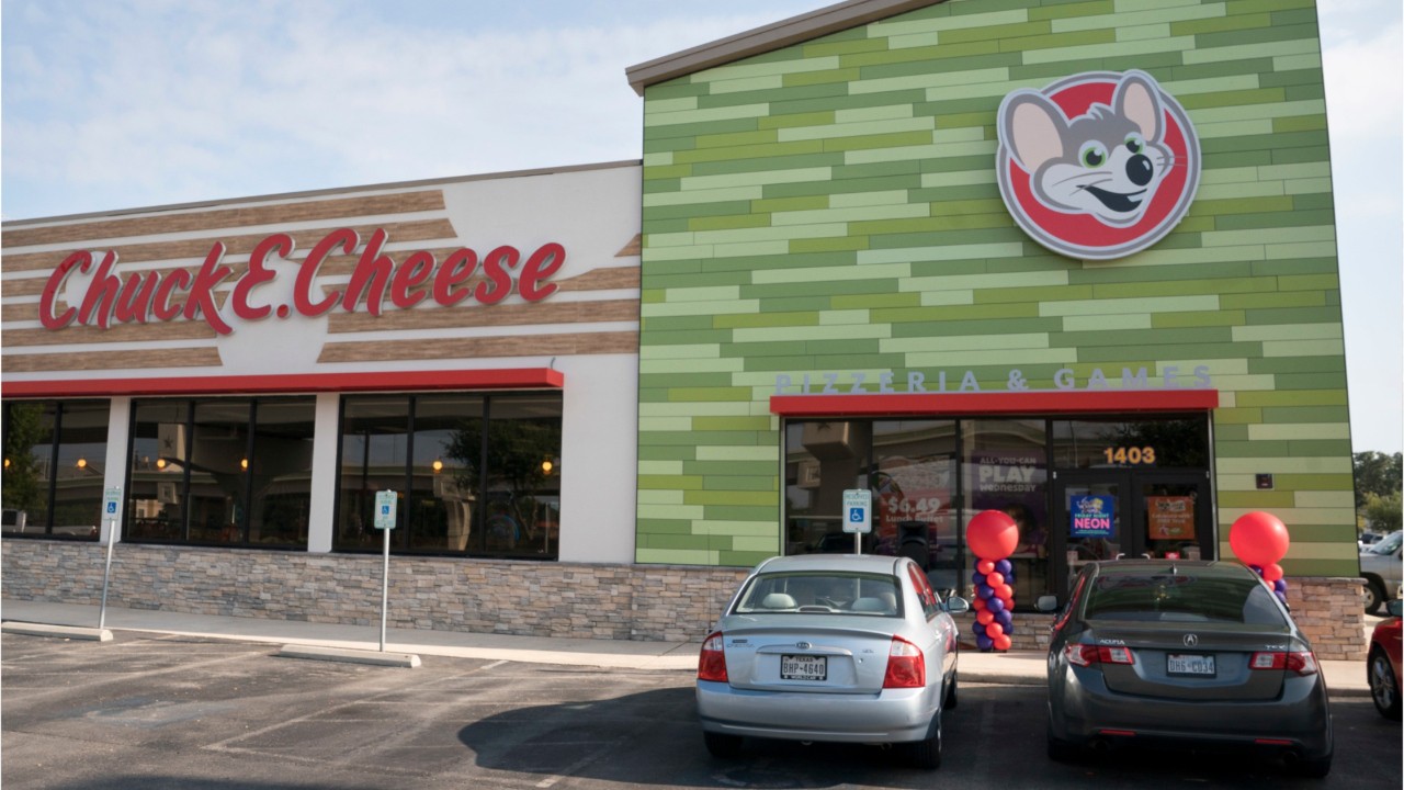 Chuck E. Cheese ditching animatronic band, getting rid of tokens as part of nationwide redesign