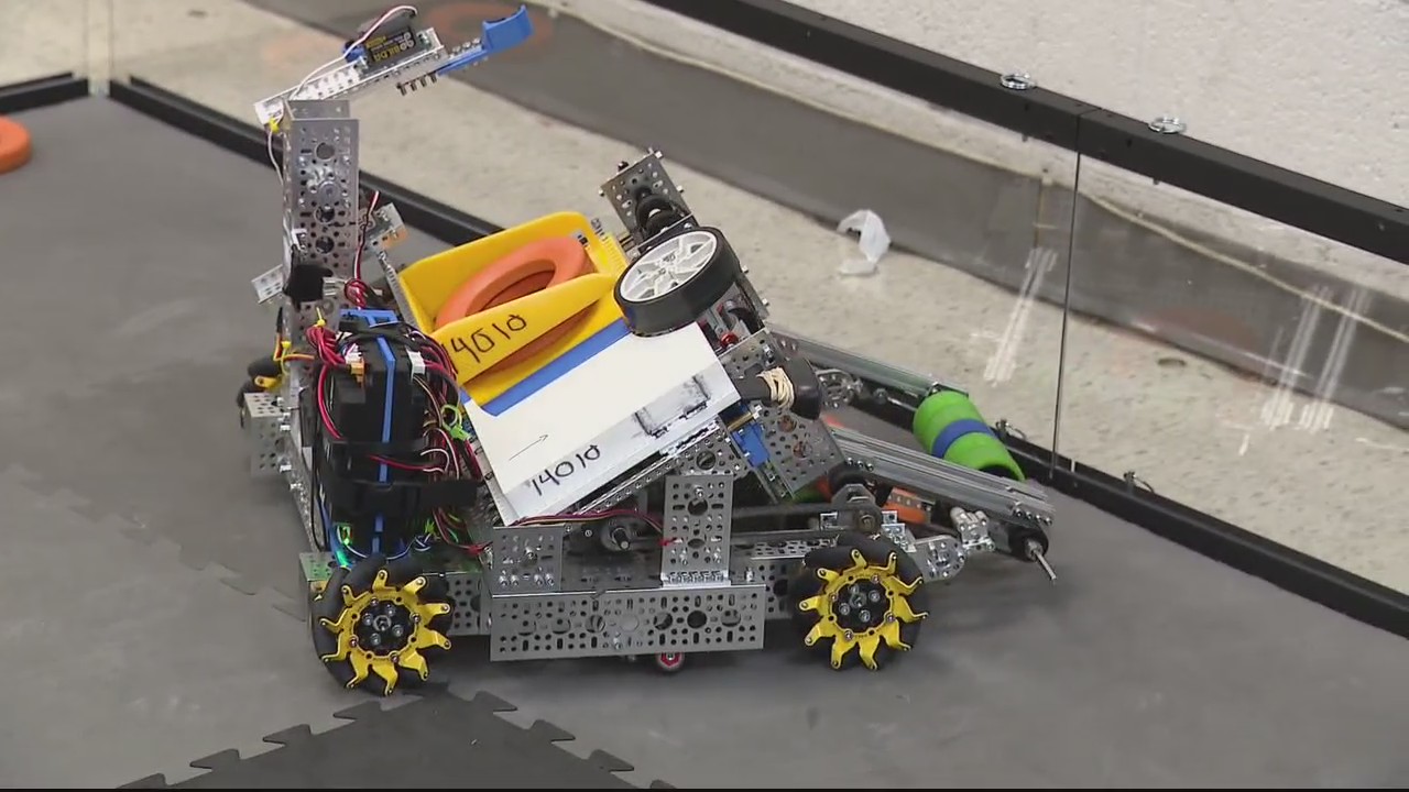 Detroit Public Schools robotic team is competing for the state championship