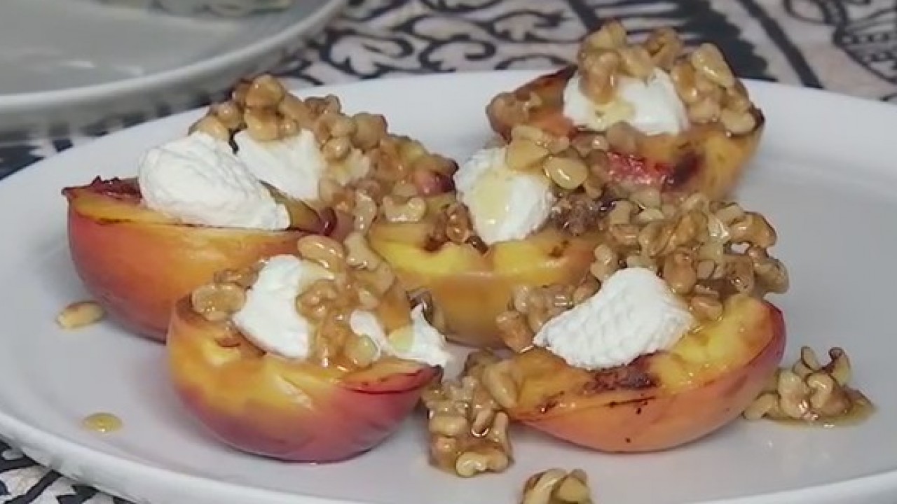 Grilled peaches recipe from FOX 7 Austin's Tierra Neubaum