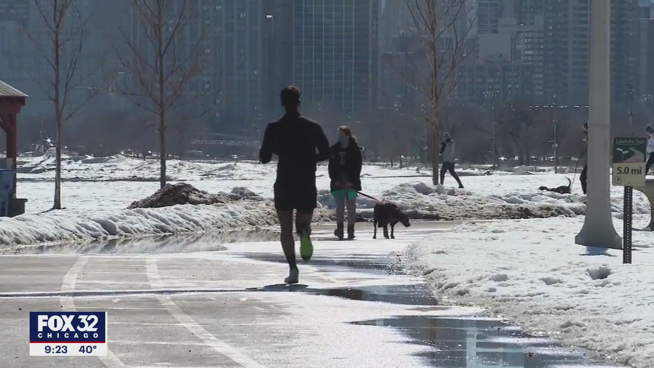 It's official: Chicago's lakefront reopens, but masks and social distancing still required