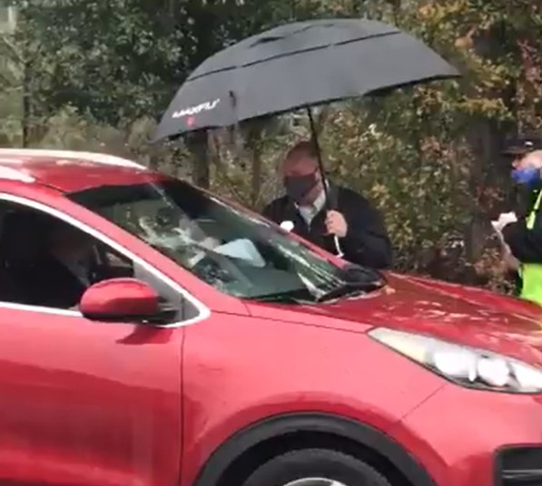 Chick-fil-A helps direct gridlocked traffic at S.C. drive-thru COVID-19 vaccine site