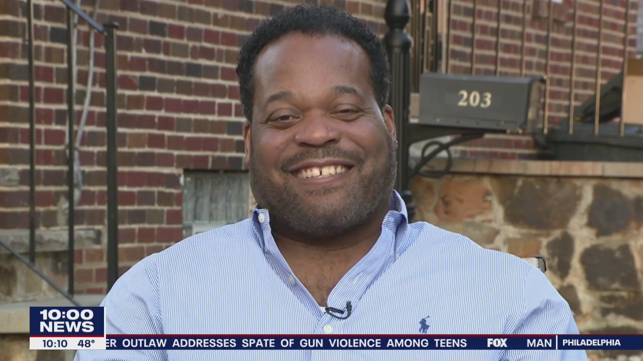 COVID survivor who spent month on a ventilator shares his story