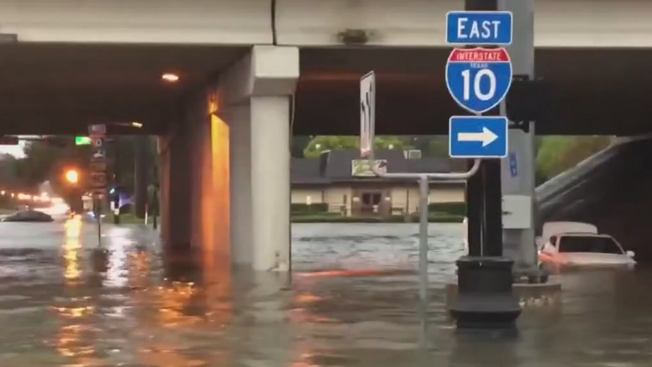 Virtual disaster relief training for volunteers