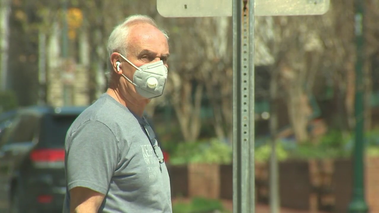 Michigan's new face mask law goes into effect Monday