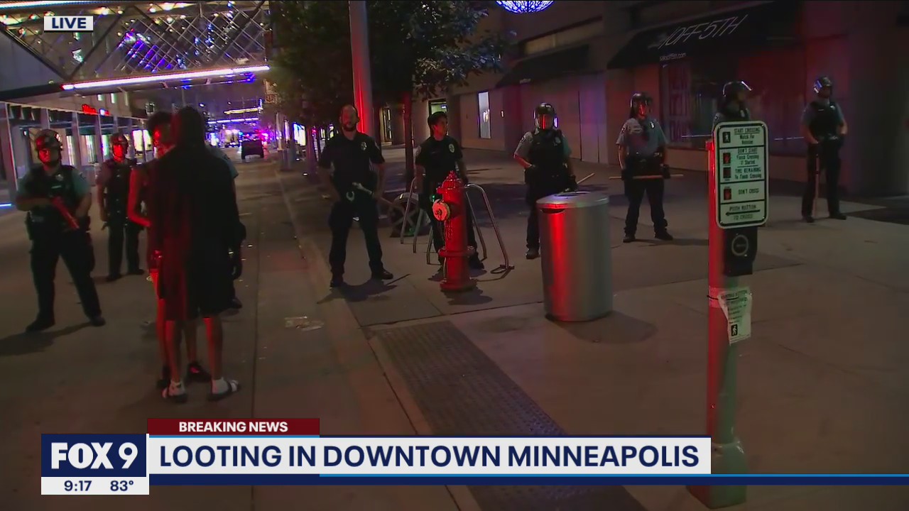 Groups loot stores in downtown Minneapolis