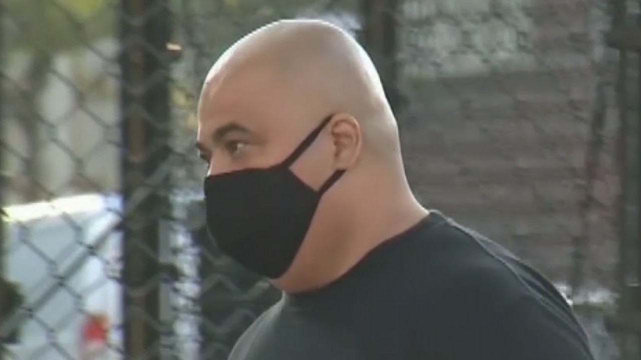 Dealing with face mask conflicts