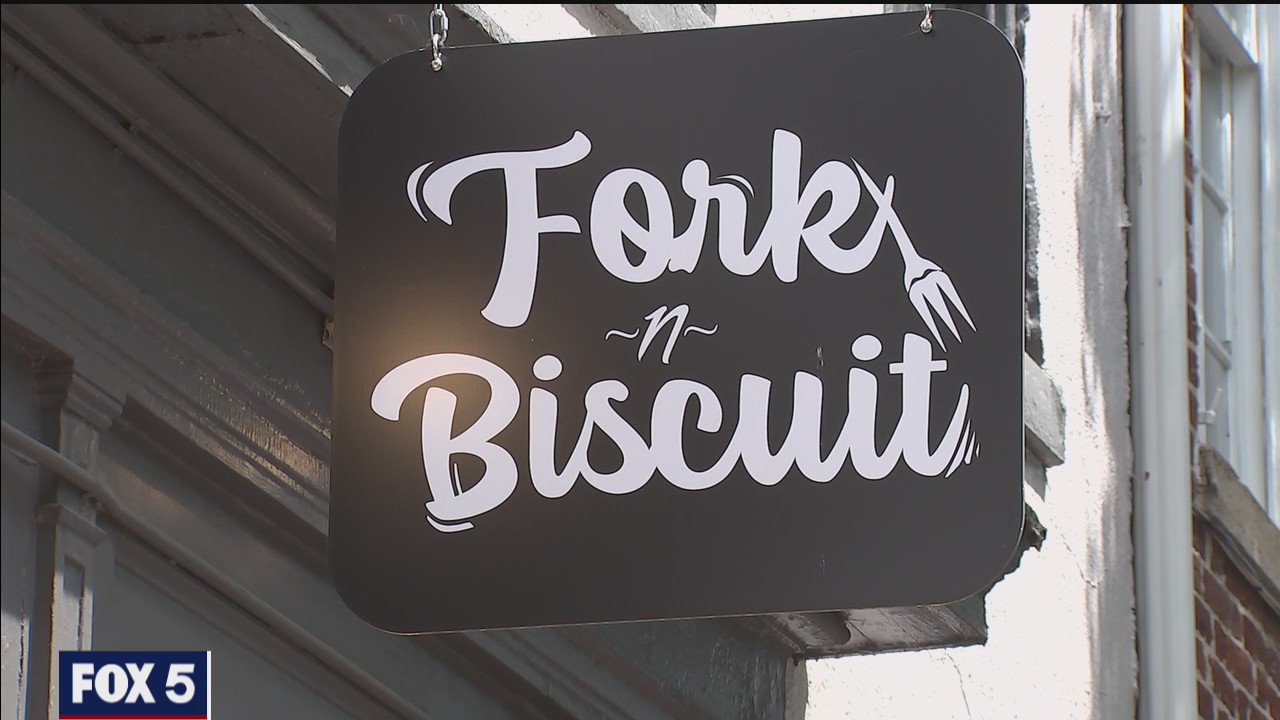 Restaurants looking to hire but cannot find workers