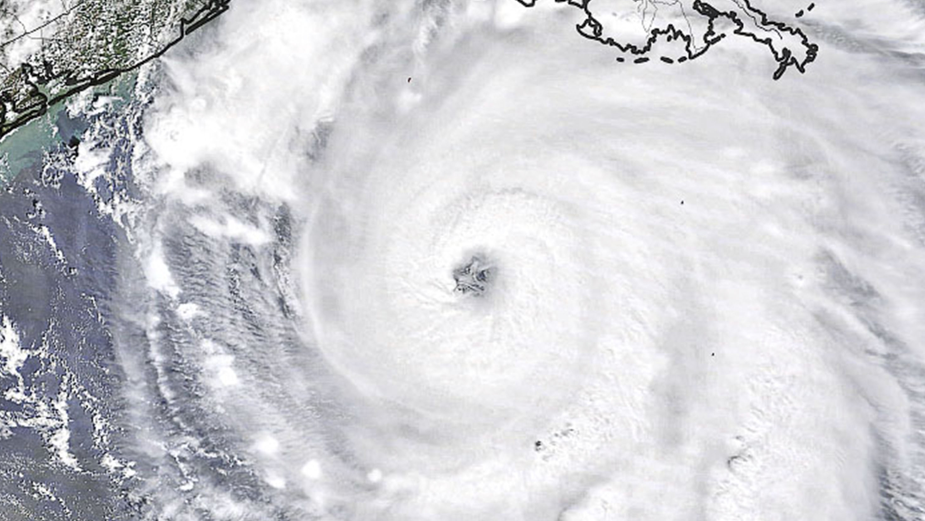 Satellite imagery shows wildfires, Hurricane Laura from space