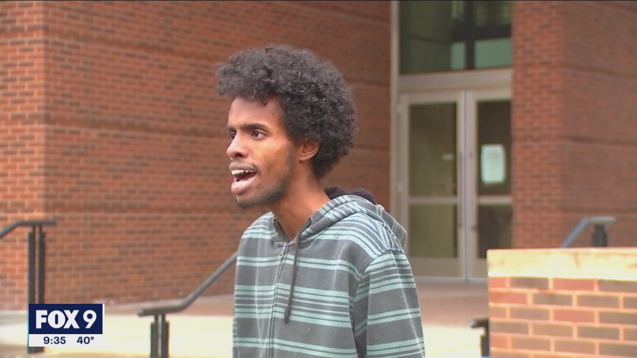 U of M student accuses staff member of racism after being denied laptop rental