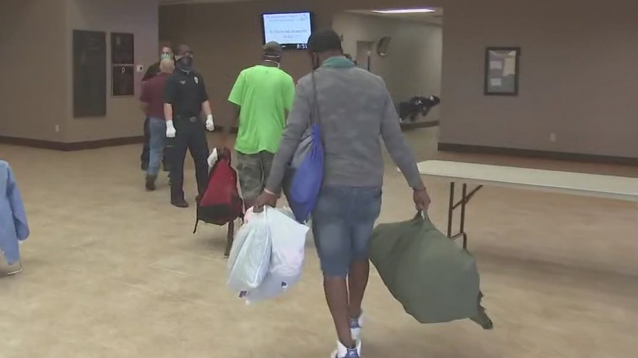 Evacuees arrive in Austin ahead of Hurricane Laura