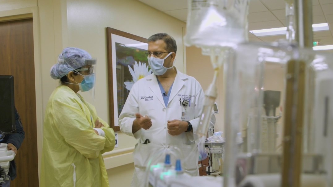 Doctors, nurses overwhelmed as COVID-19 patients fill up emergency rooms