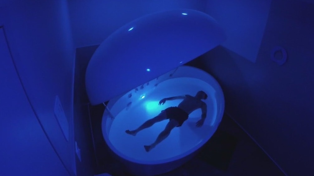 Relieving stress and anxiety with float therapy