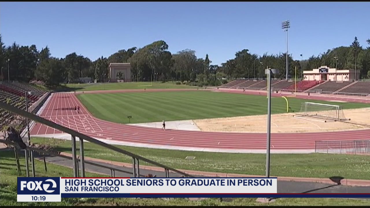 School district partners with city to hold outdoor graduation ceremonies for high schoolers