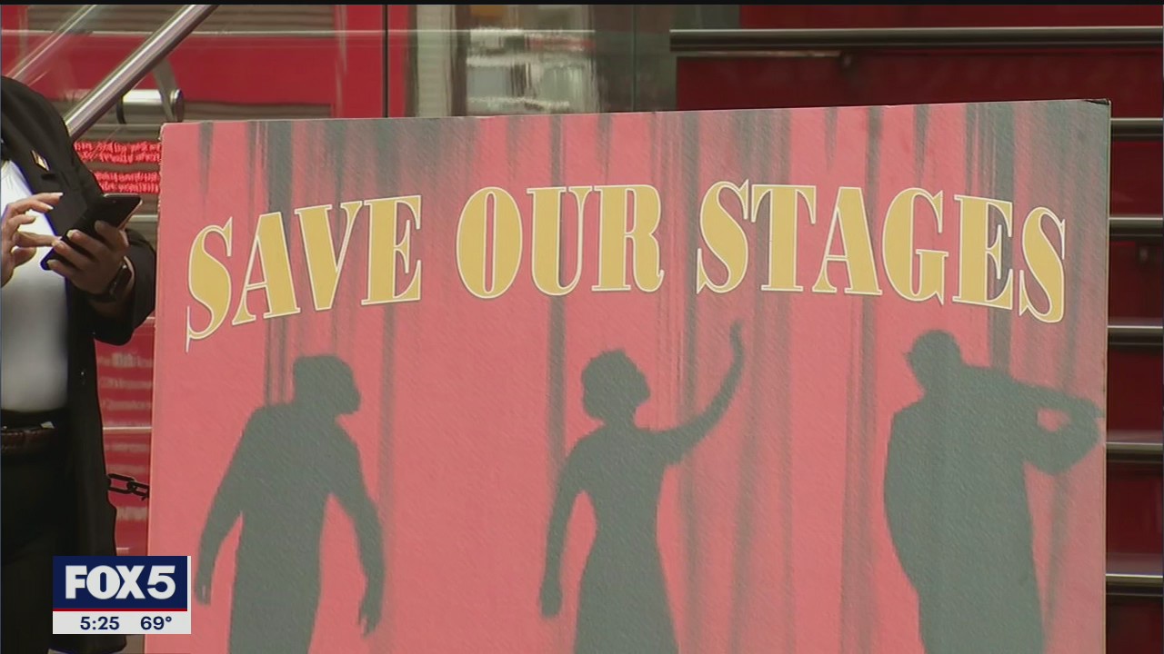 Calls for federal funding to save Broadway