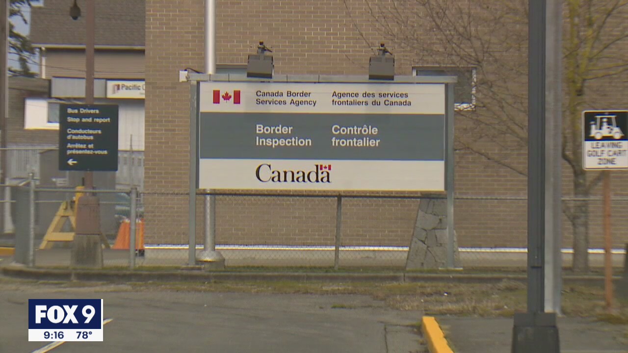U.S.-Canada border officially opens to vaccinated Americans
