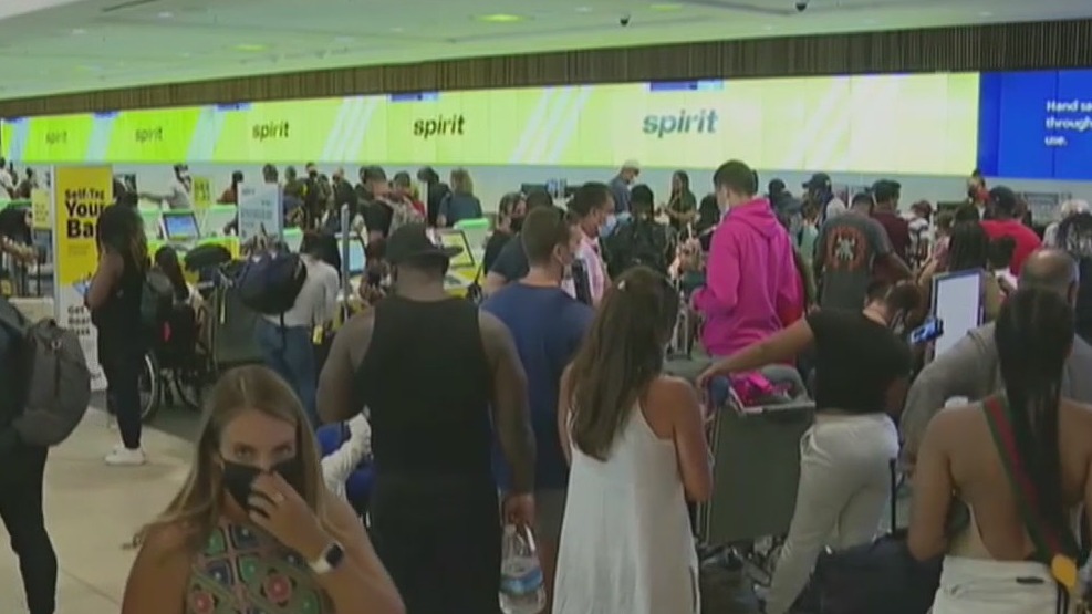 Spirit airlines troubles