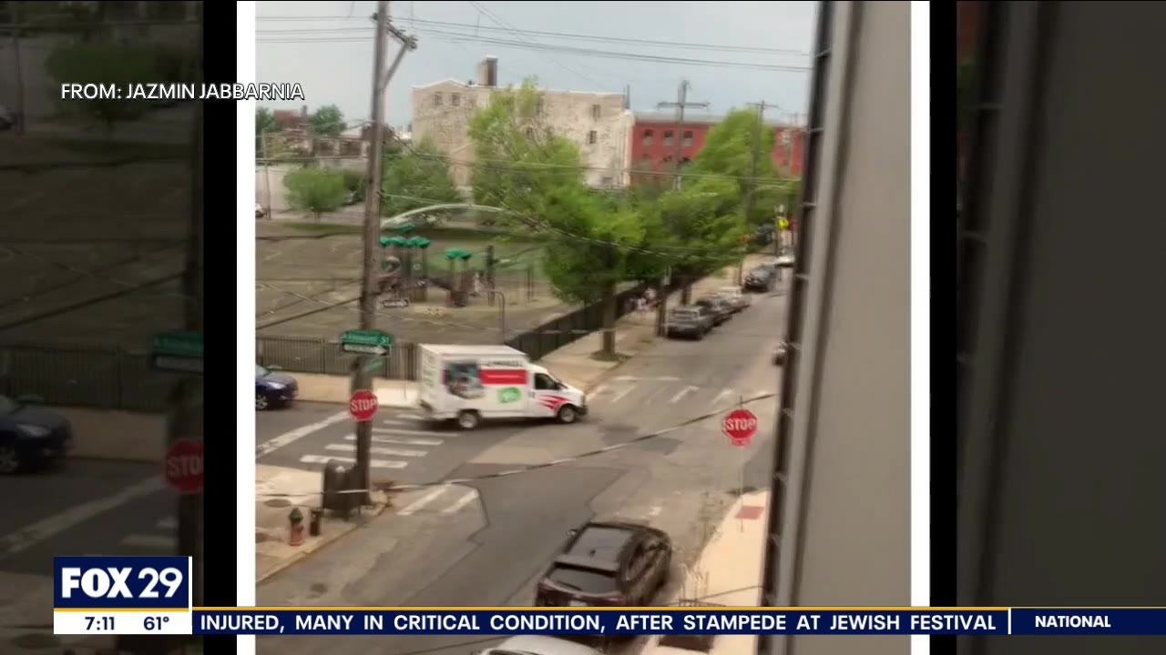 Man driving U-Haul snatches purse from Kensington diner, loses control before striking 2 people, police say