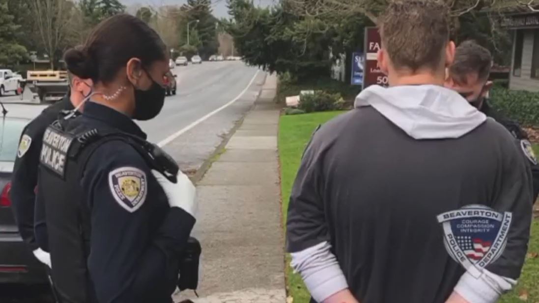 Oregon homeowner's quick call leads police to suspected porch pirate