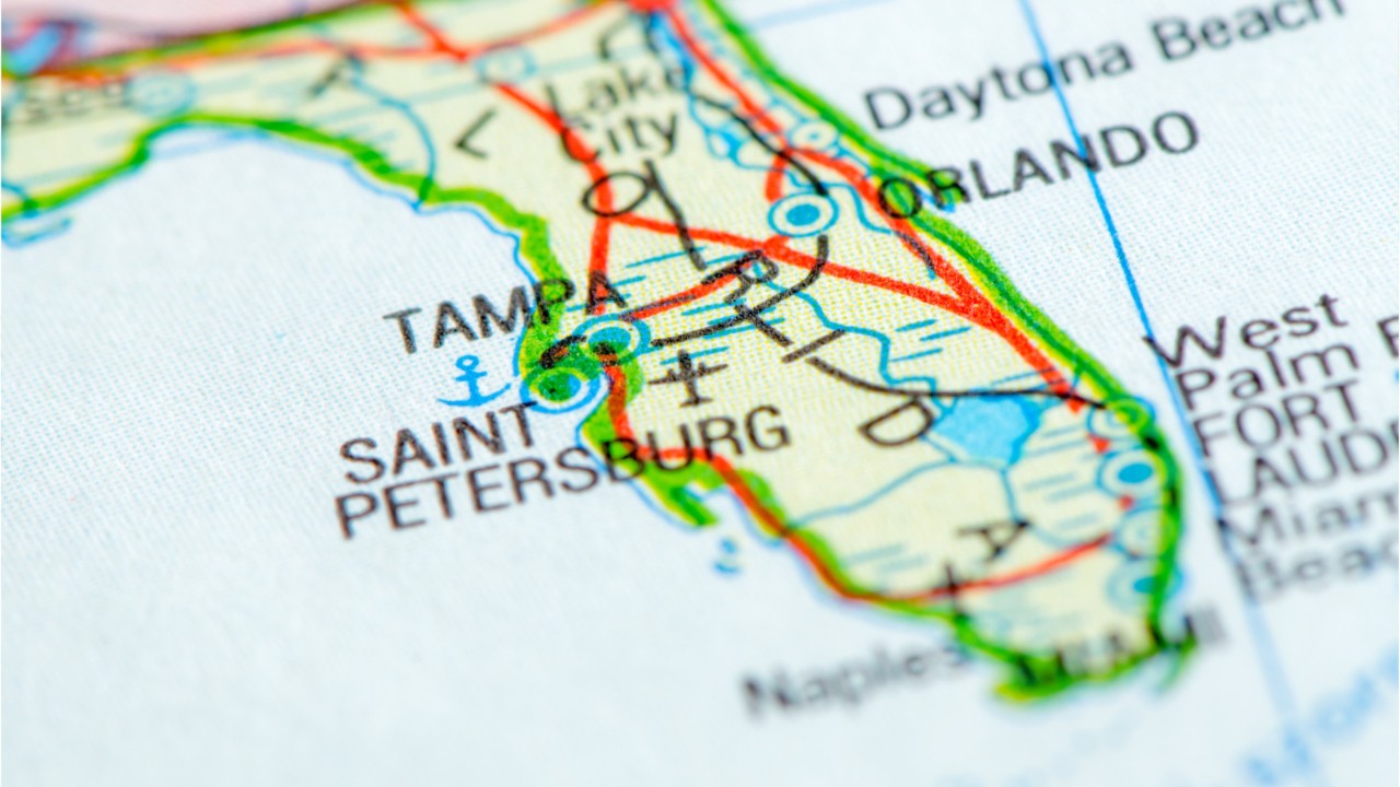 Factors that make Florida a crucial swing state in presidential elections