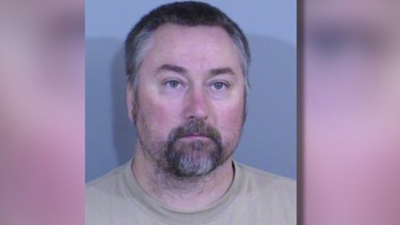 Plot twist: Phoenix man calls police for burglar, ends up being arrested himself