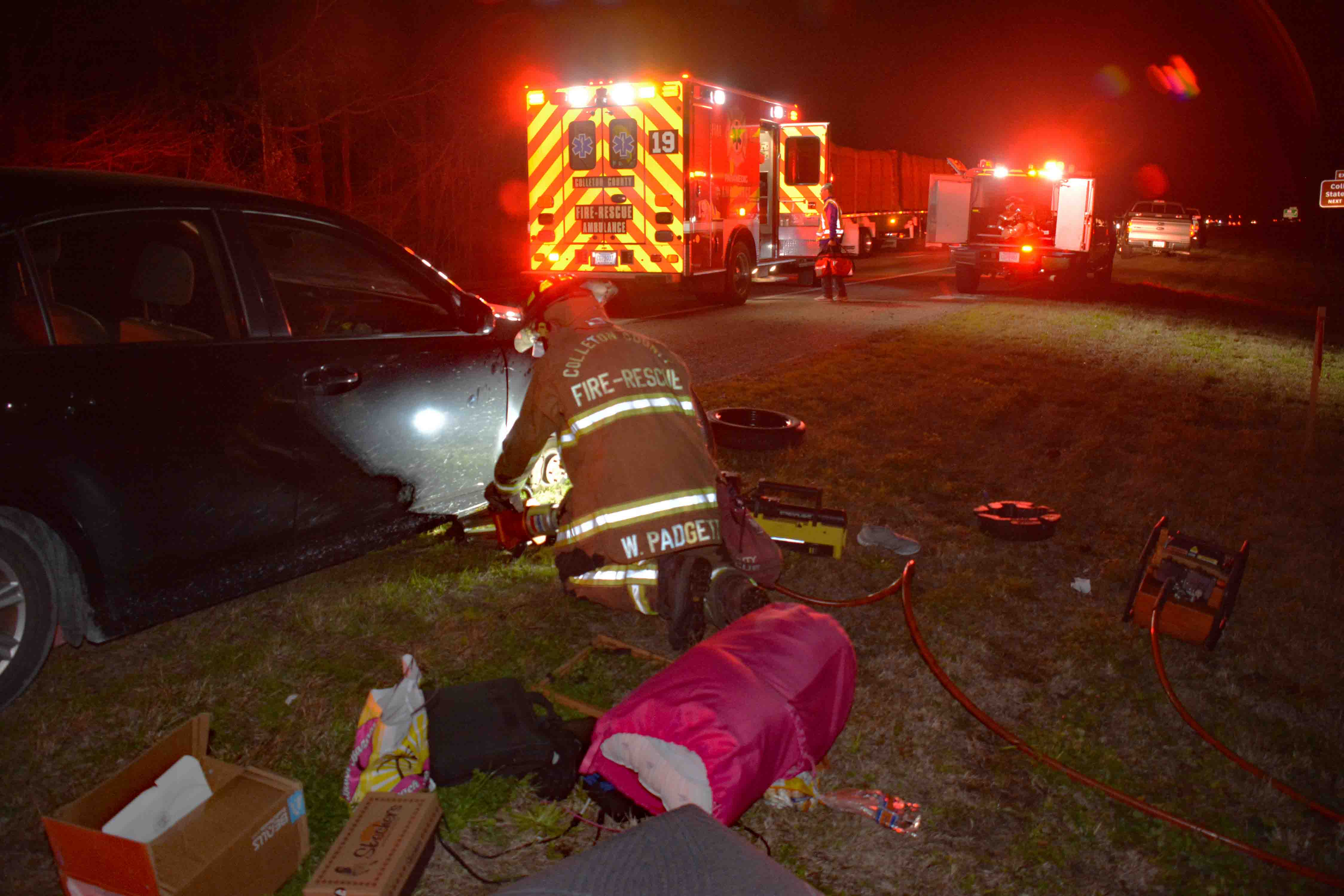 Woman uses toes to dial 911