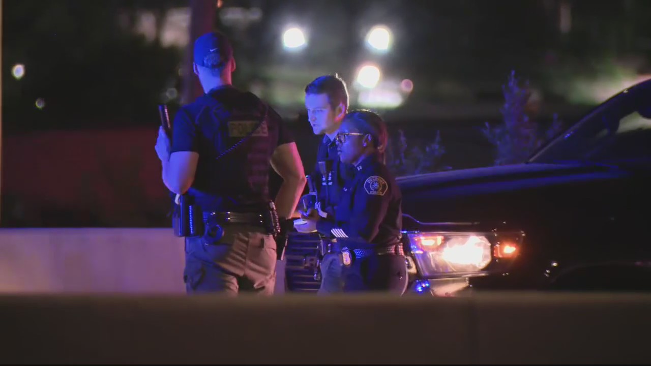 2 victims shot inside pickup truck on I-75, taken to Children's Hospital