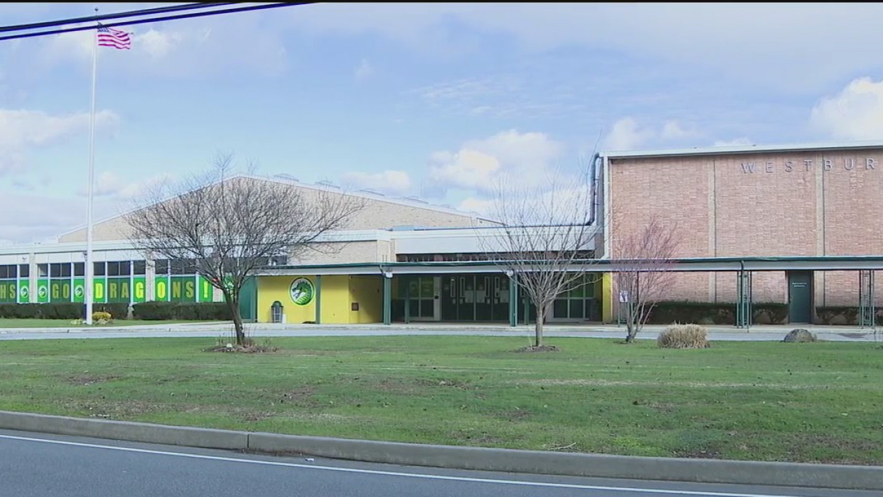 Long Island schools COVID plans